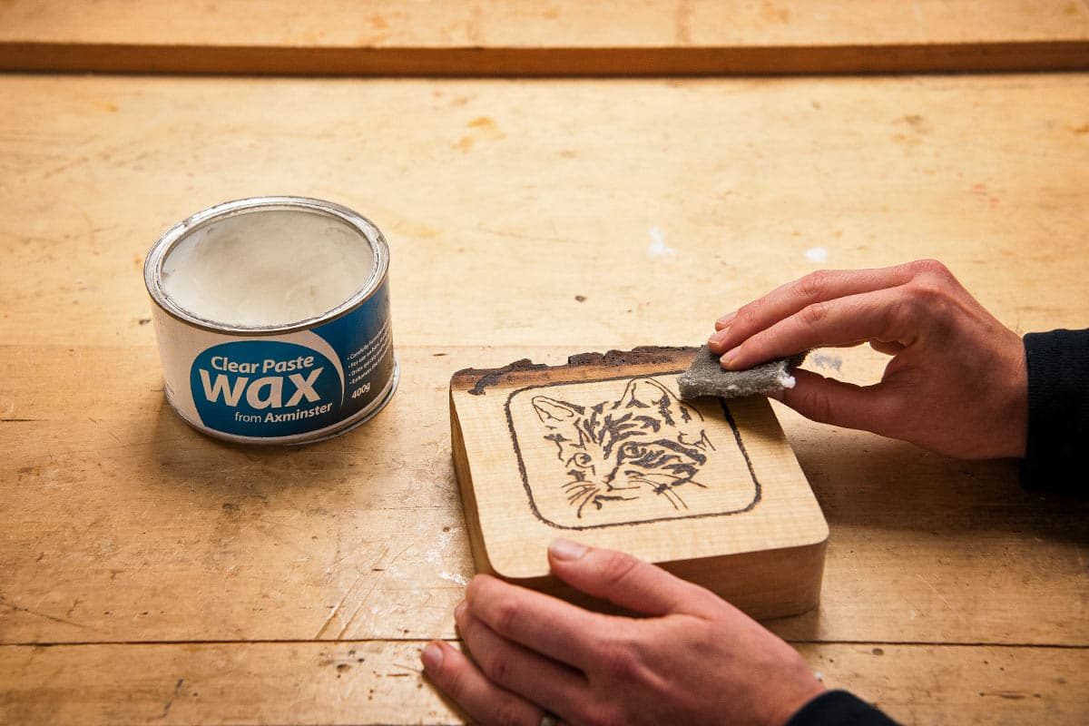 wax-polishing