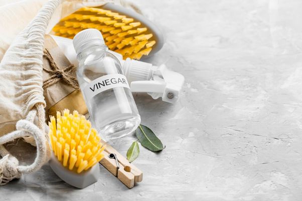 8 Brilliant Ways to Clean Your Home Using White Vinegar 1 8 Brilliant Ways to Clean Your Home Using White Vinegar